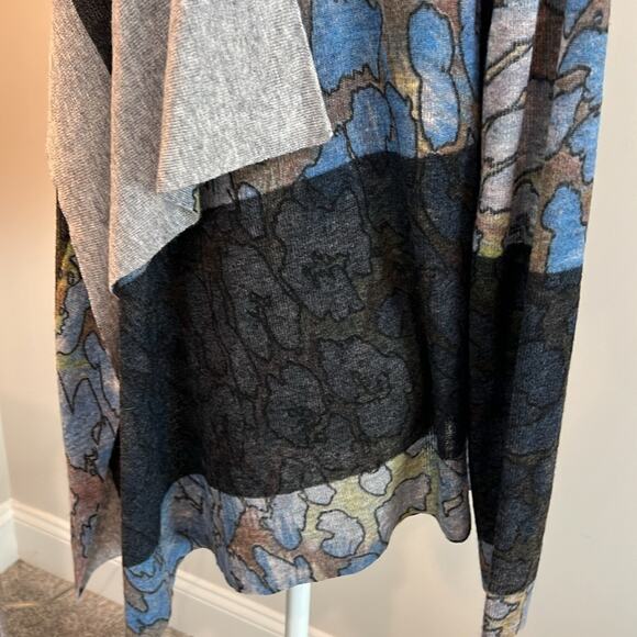 $165 Alberto Makali Cardigan ART
Wool Blend Open Front Long Sleeve Sweater LARGE - Picture 9 of 14